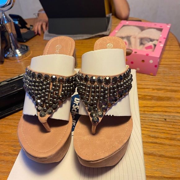 4 inches High Heels Sandals - Picture 3 of 5